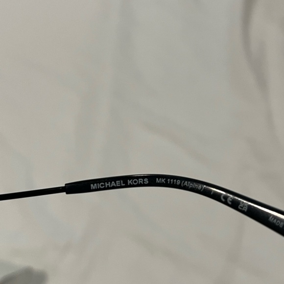 Brand new Michael Kors Sunglasses - Picture 8 of 8